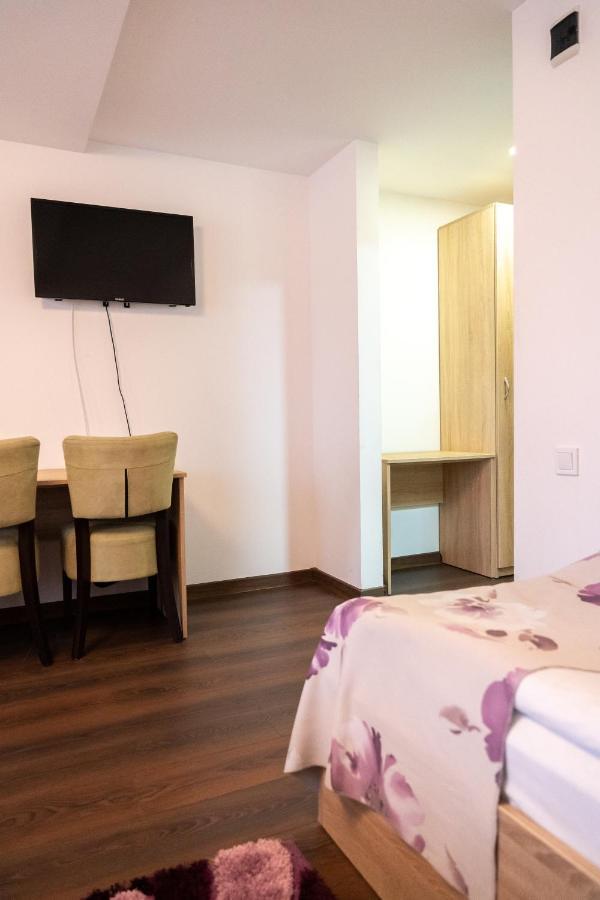 Vila Club Dioda Cicanesti Luaran gambar