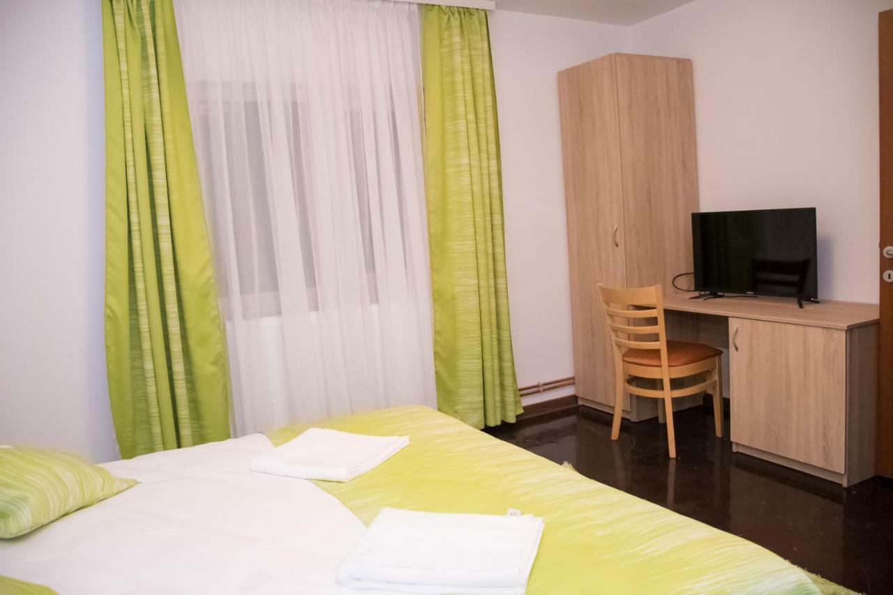 Vila Club Dioda Cicanesti Luaran gambar